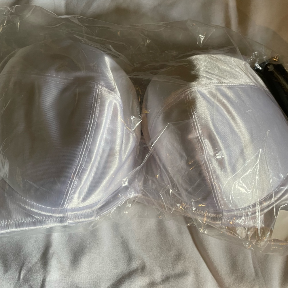BNIB Fredericks of Hollywood VaVaVoom Bra